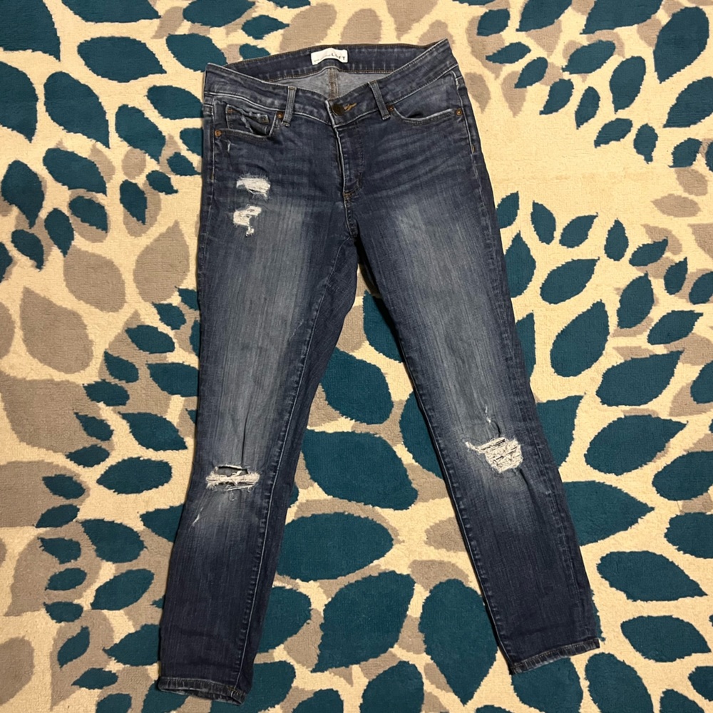 Loft Stretch Distressed Skinny Jeans.  Women’s Size 4P/27P